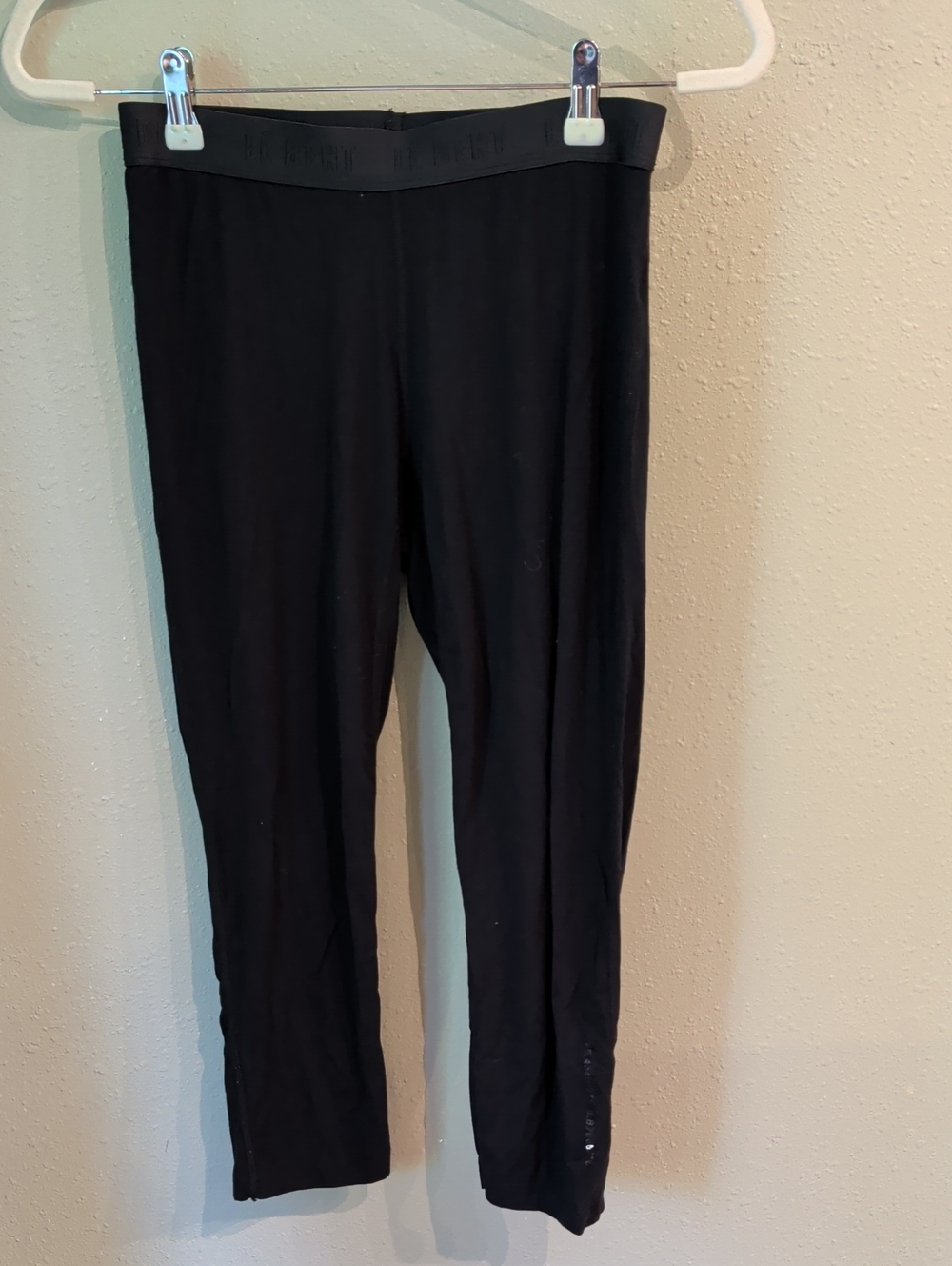 Le Bent Women's Core 200 GM 3/4 Bottom Leggings Medium Black